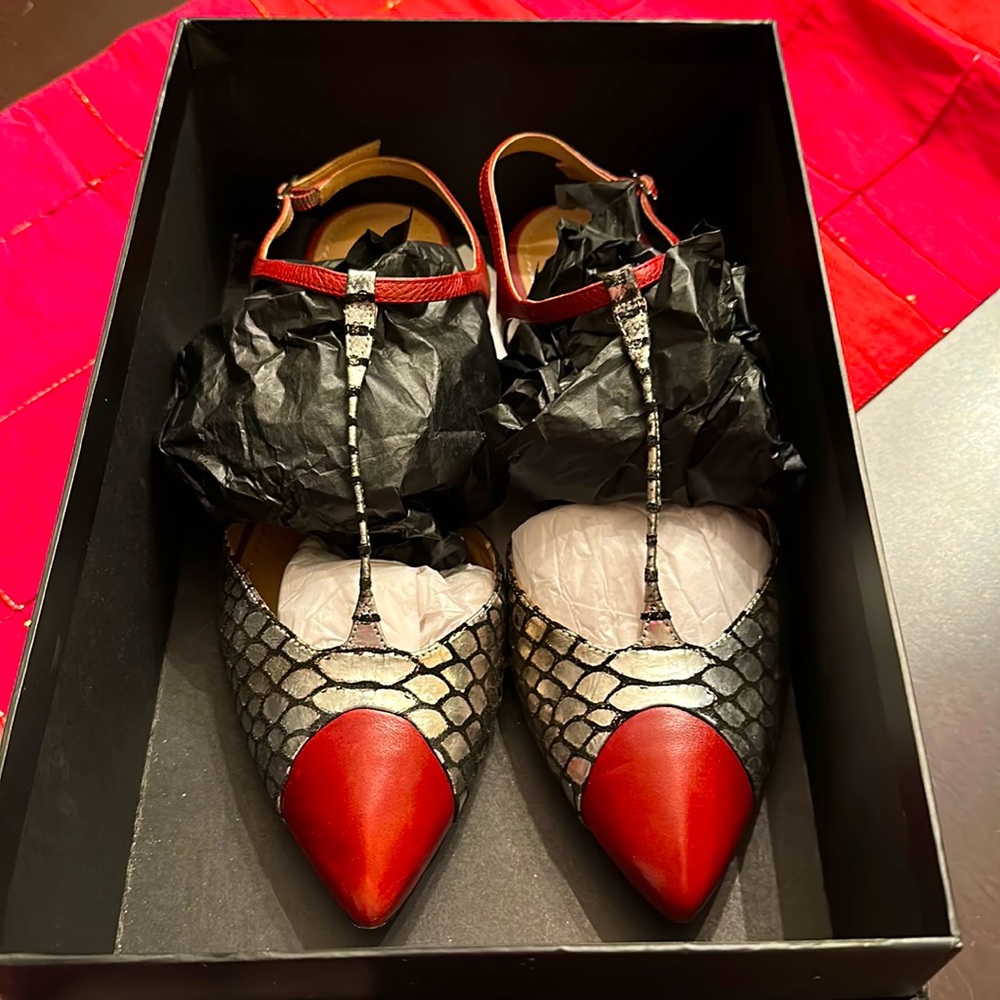 Beautiful leather flat sandals by Rachel Zoe. Item purchased at Nordstrom.